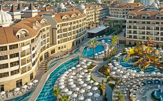 Kirman Belazur Resort & Spa