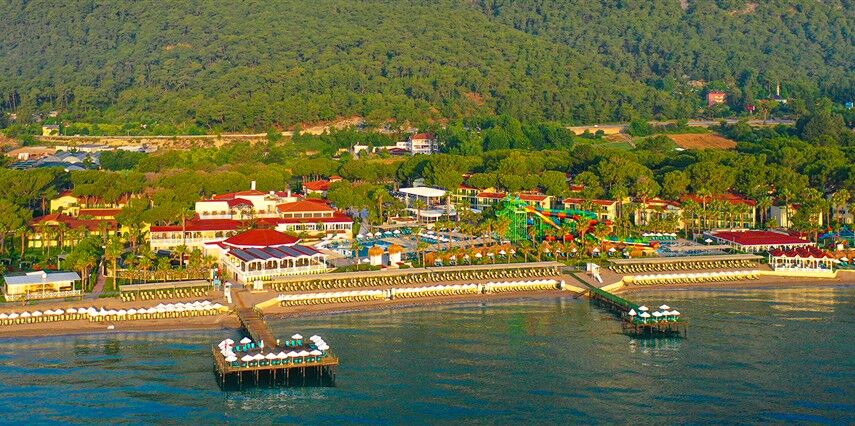 Crystal Flora Beach Resort