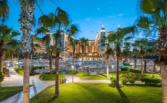 Kirman Sidera Luxury & Spa